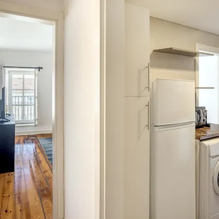 Апартаменти Bairro Alto 2 *